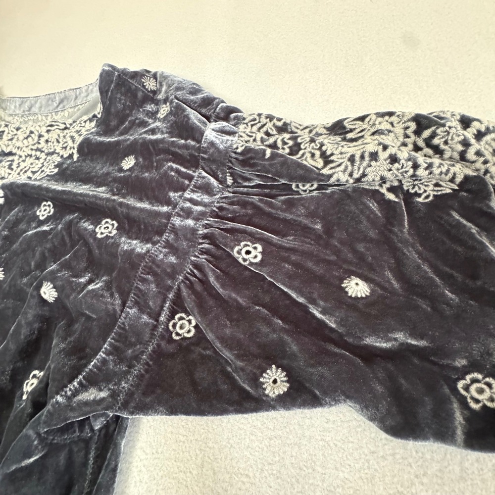 Johnny Was Velvet Blouse Sz S Embroidered Luxury Silk Blend Boho Top Blue Gray - Picture 5 of 10